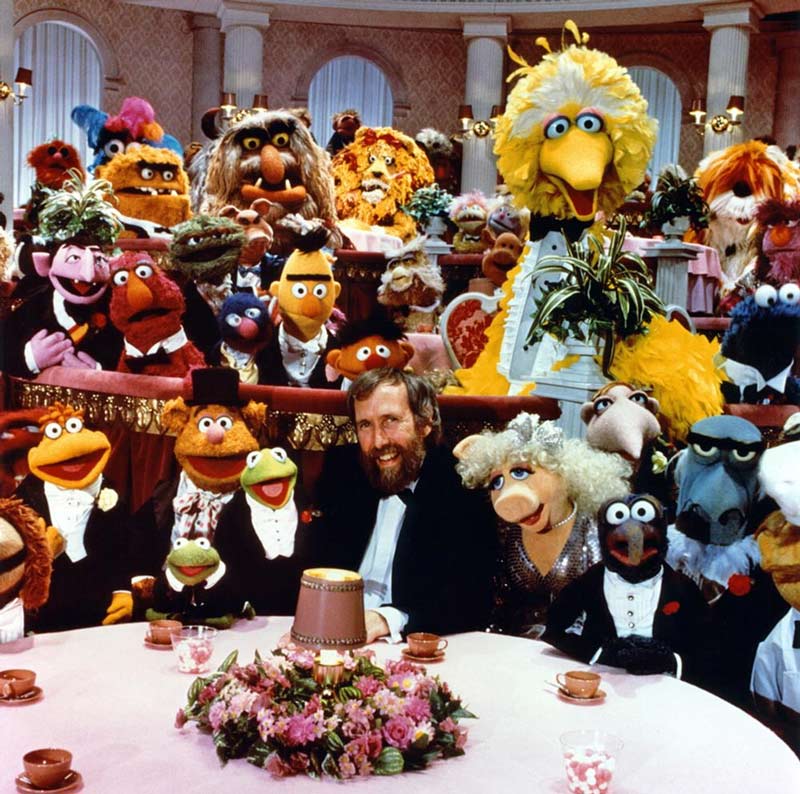 Jim_Henson-with-muppets